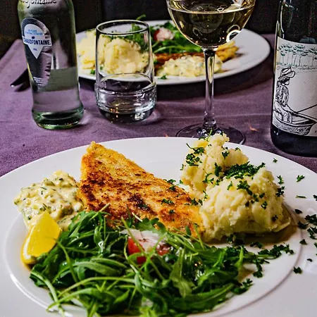 ベッド・アンド・ブレックファスト Le Secret Du Bois Bourseigne-Vieille